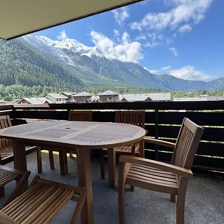Flat With Balcony View Mont Blanc Parking Apartment