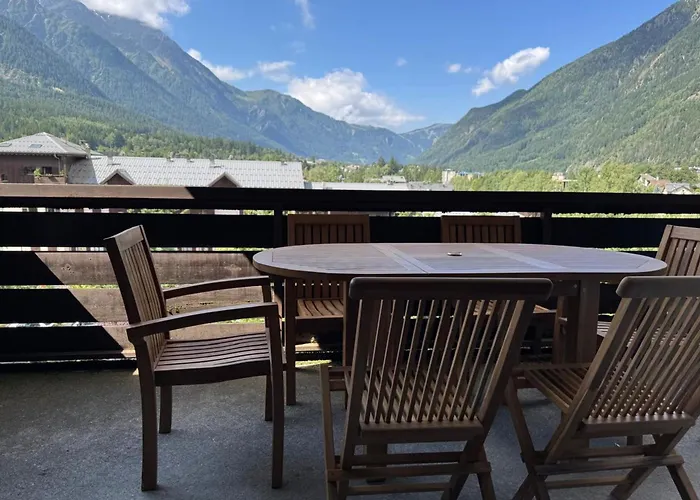 Of 55 M With Balcony View Mont Blanc Chamonix
